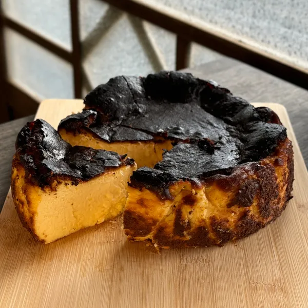 バスクチーズケーキ